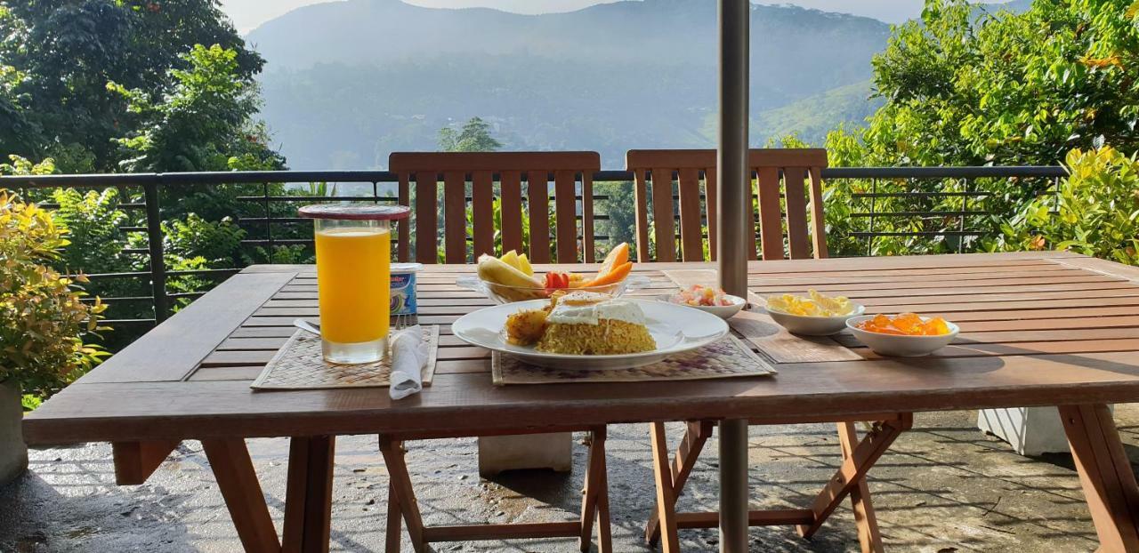 Selyna Sky Terrace Bed and Breakfast Kandy Eksteriør billede